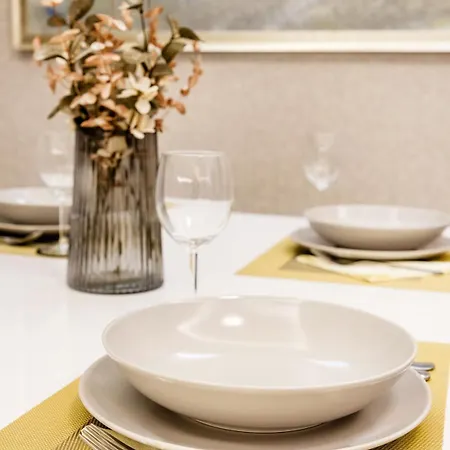 Downtown Deluxe Apartment