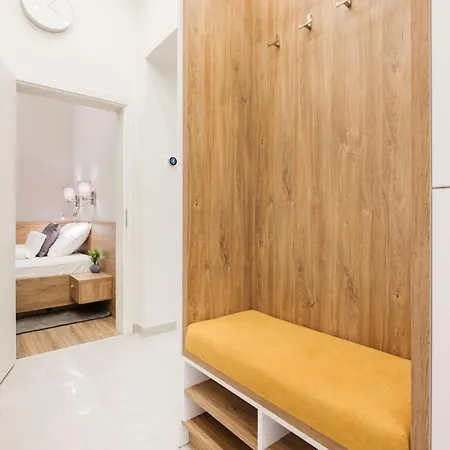 Downtown Deluxe Budapest