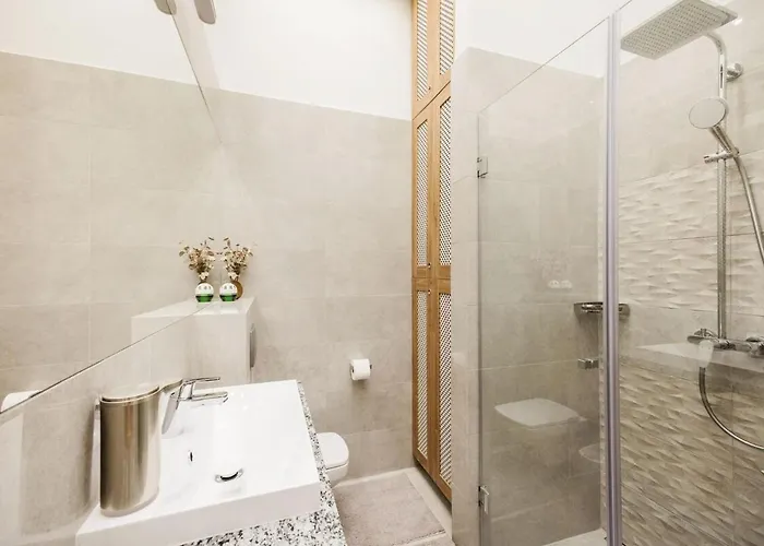 Downtown Deluxe Budapest